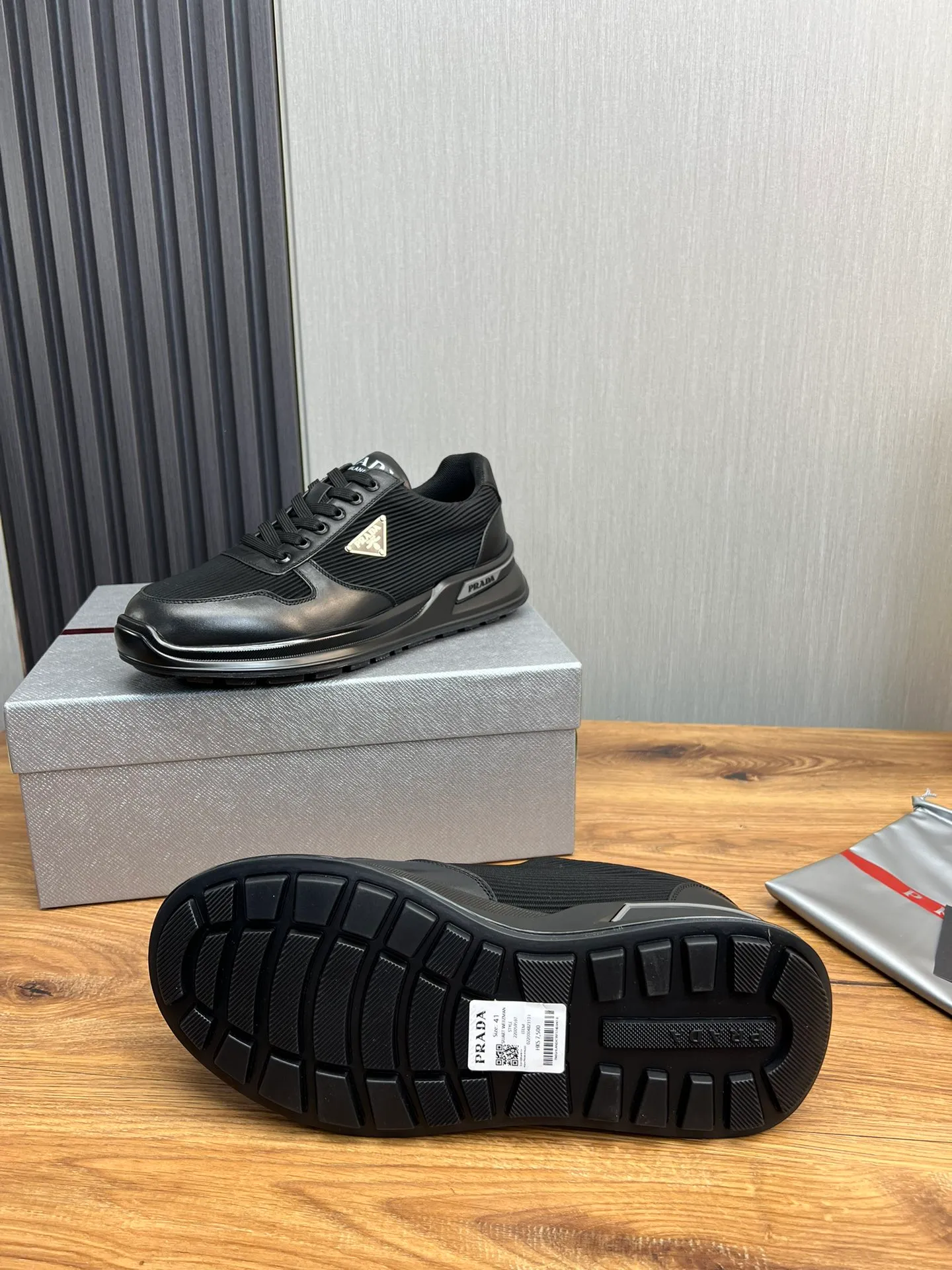 Men's shoes 💰580💰 [PRADA] Men's shoes are popular in the counter, official website is synchronized, 1 high-quality shipment ✔️Original cowhide stitching mesh + cowhide lining, 1🆚1 replica, original original bottom, 38-45 (45 customized, non-refundable)